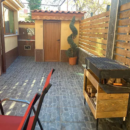 мегдана Affittacamere *