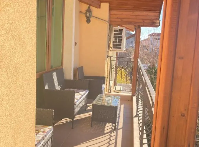 Къща за гости мегдана